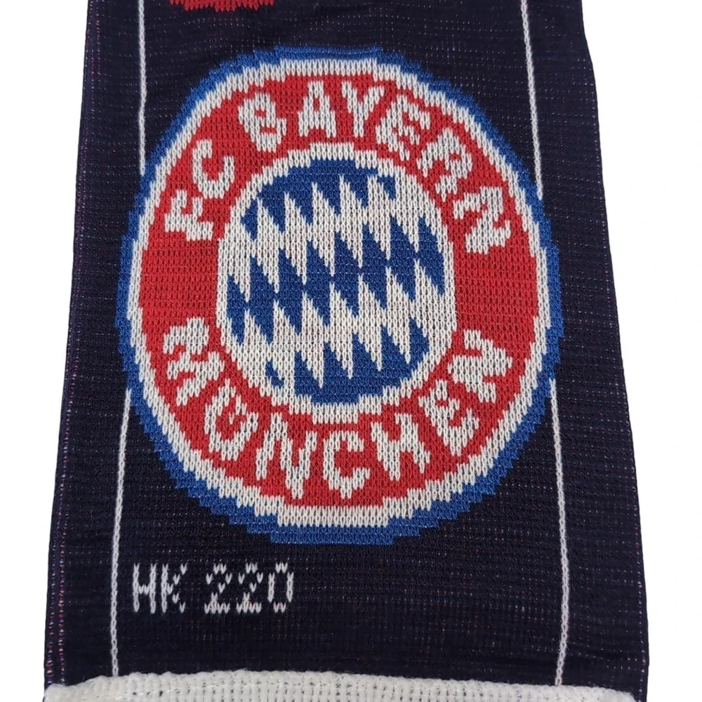 Vtg FC Bayern München Knit Soccer Scarf 57 x 7.5 In Red/White/Blue Logo HK 220